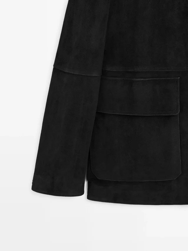 Jacke mit Taschen aus Wildleder Jacke mit Taschen aus Wildleder