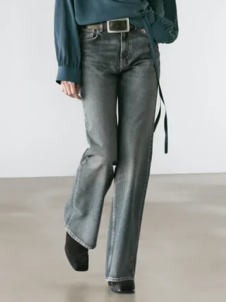Jeans mit geradem Bein und mittlerer Leibhöhe