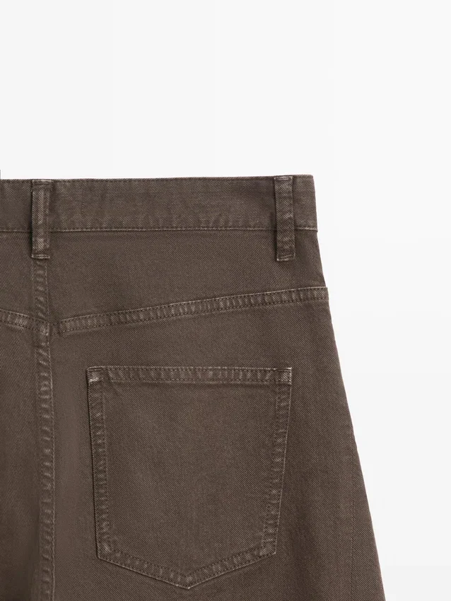 Jeans mit hoher Taille und Balloon-Passform Jeans mit hoher Taille und Balloon-Passform