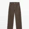 Jeans mit hoher Taille und Balloon-Passform Jeans mit hoher Taille und Balloon-Passform