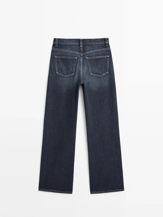 Jeans mit hoher Taille und weitem Bein Jeans mit hoher Taille und weitem Bein