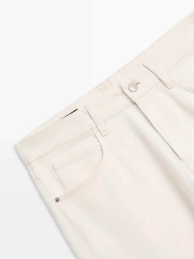 Jeans mit konischer Passform Jeans mit konischer Passform