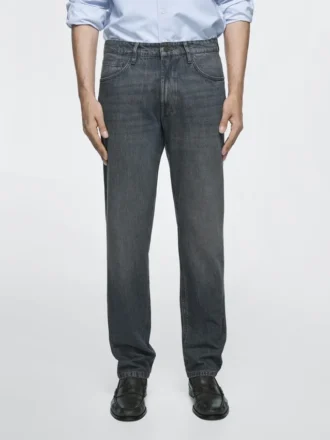 Jeans mit konischer Passform