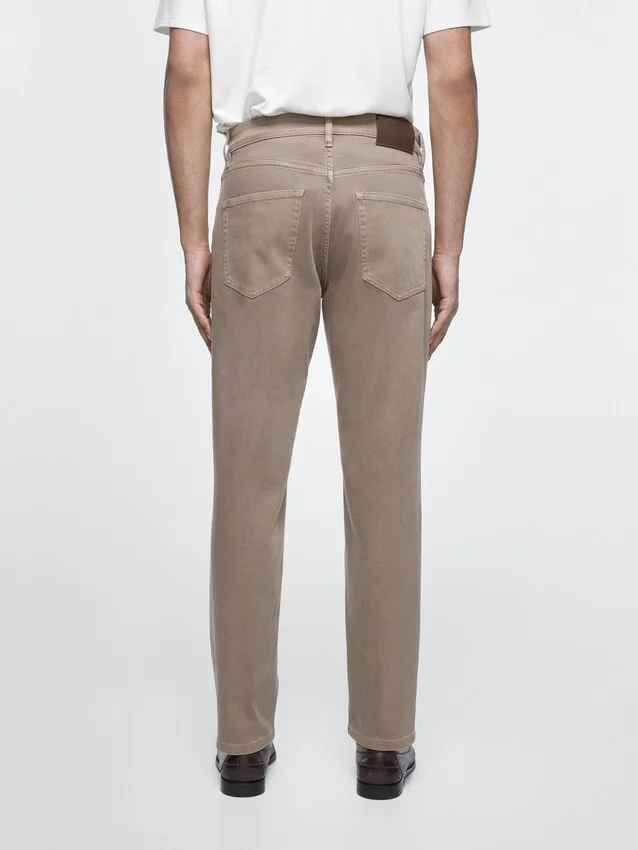 Jeans mit konischer Passform Jeans mit konischer Passform