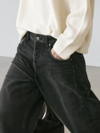 Jeans mit mittlerer Leibhöhe und Balloon-Passform