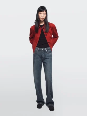 Jeans mit mittlerer Leibhöhe und weitem Bein Jeans mit mittlerer Leibhöhe und weitem Bein
