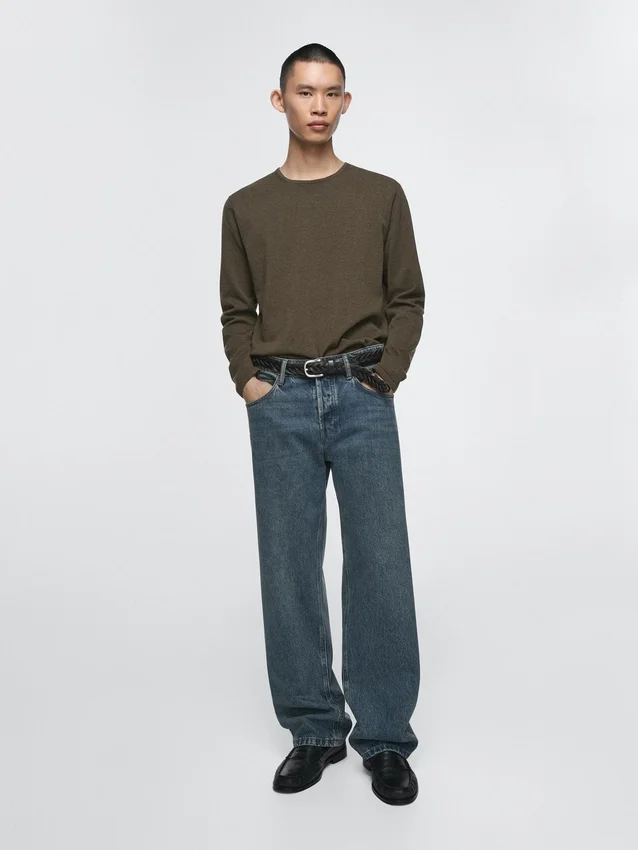Jeans mit weitem Bein Jeans mit weitem Bein