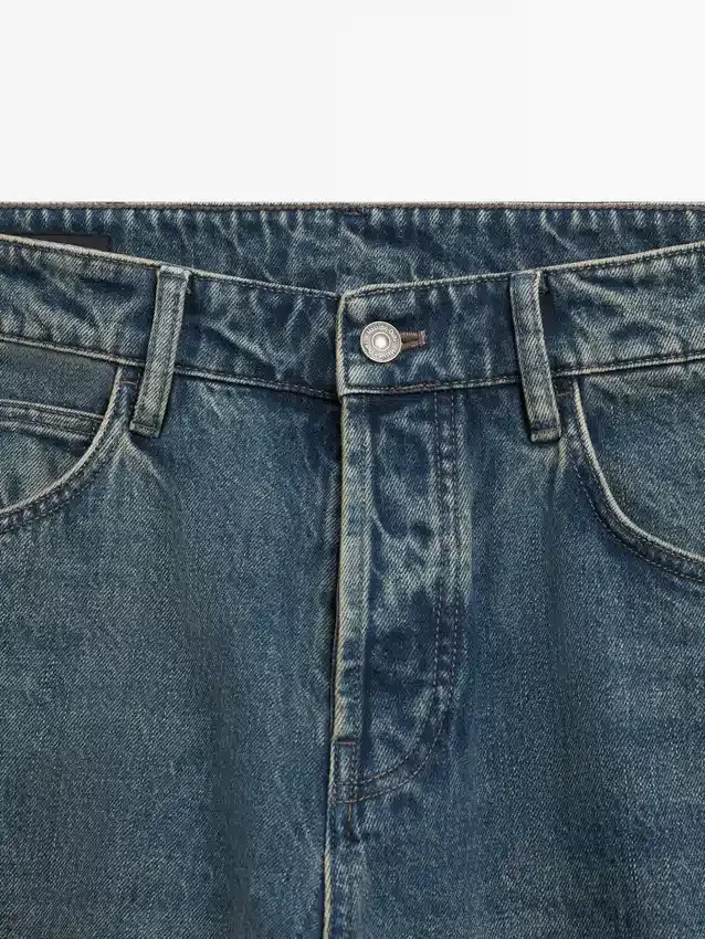 Jeans mit weitem Bein Jeans mit weitem Bein