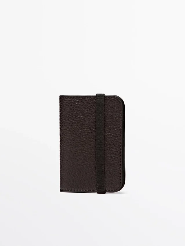 Kartenetui aus Nappaleder mit Klappe Kartenetui aus Nappaleder mit Klappe