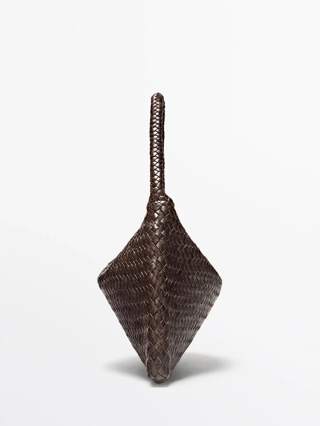 Kleine geflochtene Lederschultertasche Kleine geflochtene Lederschultertasche