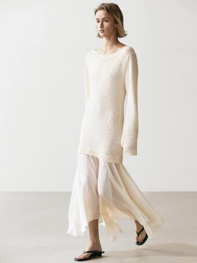 Kombiniertes asymmetrisches Midikleid Kombiniertes asymmetrisches Midikleid