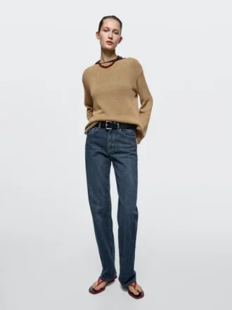 Komfortable Jeans mit geradem Bein und hoher Taille Komfortable Jeans mit geradem Bein und hoher Taille