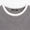Kurzarm-T-Shirt mit Kontrastdetails Kurzarm-T-Shirt mit Kontrastdetails