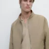Kurze Jacke mit Taschendetails Kurze Jacke mit Taschendetails