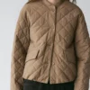 Kurze, leichte Daunenjacke Kurze, leichte Daunenjacke