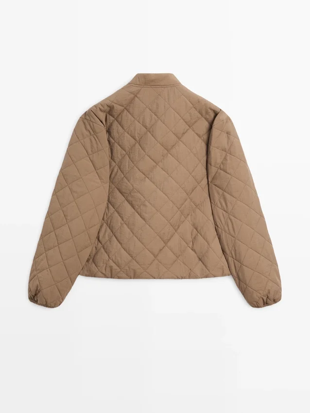 Kurze, leichte Daunenjacke Kurze, leichte Daunenjacke