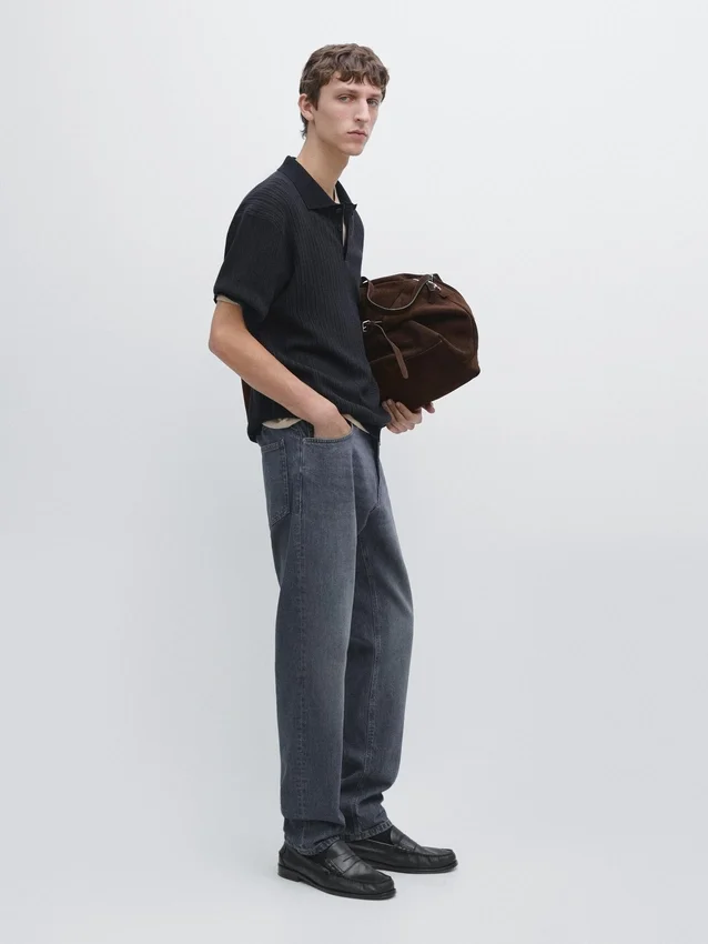 Kurzärmeliges Poloshirt aus strukturiertem Strick Kurzärmeliges Poloshirt aus strukturiertem Strick