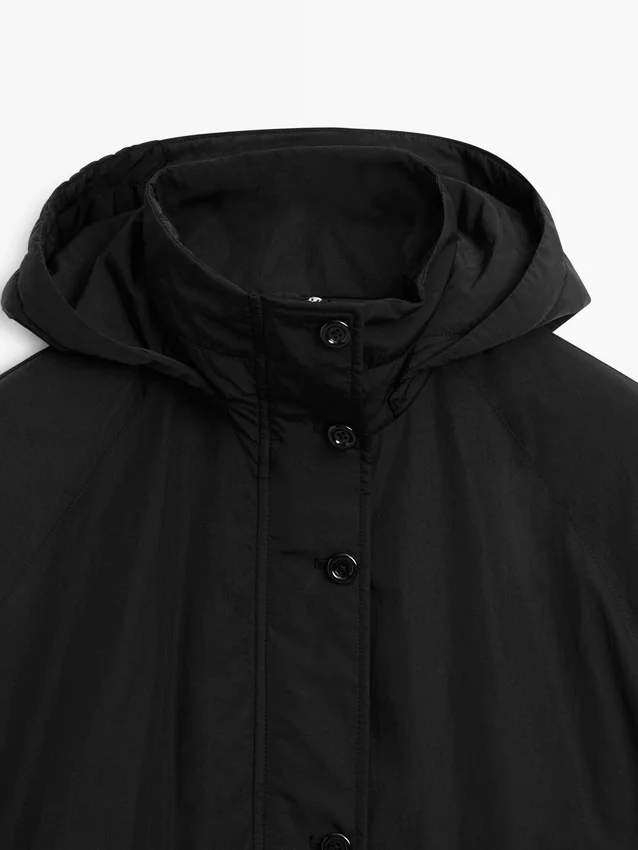Langer Parka aus Funktionsstoff Langer Parka aus Funktionsstoff
