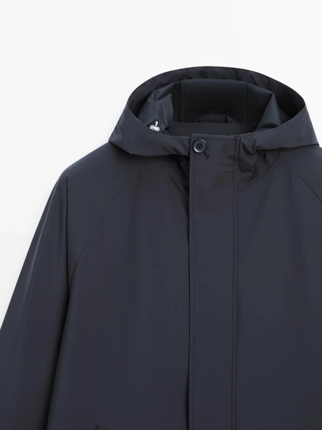 Langer Parka mit Kapuze Langer Parka mit Kapuze