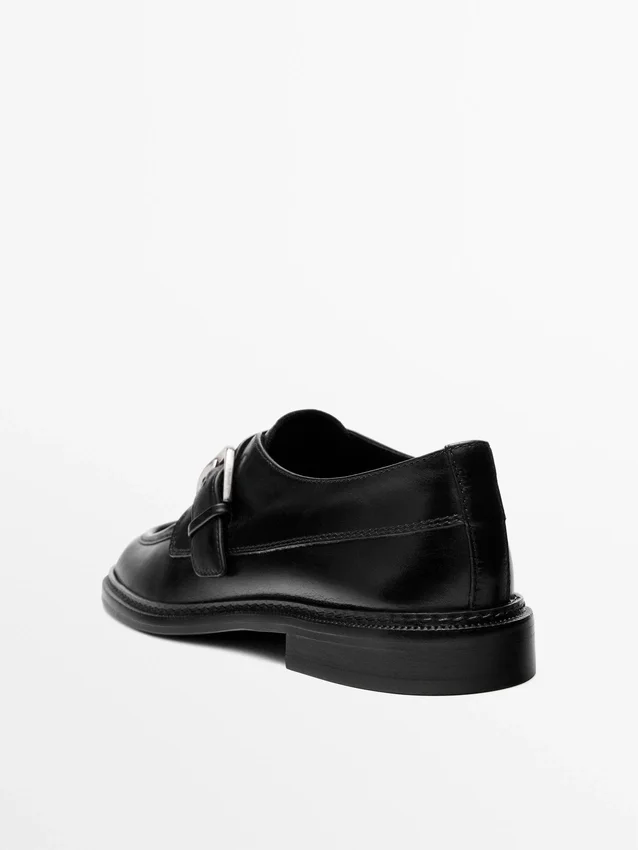 Leder-Derby-Schuhe mit Schnalle Leder-Derby-Schuhe mit Schnalle