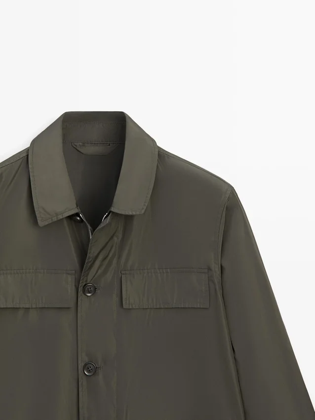 Leichte Jacke mit Taschen Leichte Jacke mit Taschen