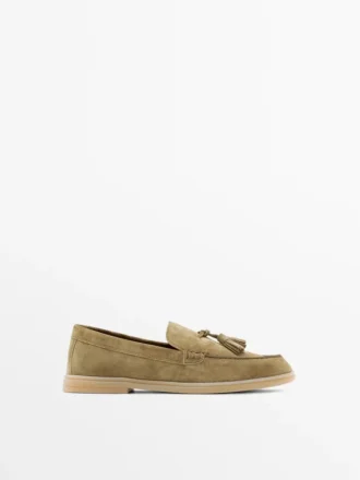 Loafer aus Spaltleder mit Quasten Loafer aus Spaltleder mit Quasten