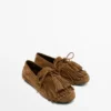 Loafer aus Spaltveloursleder mit Fransen und Quasten Loafer aus Spaltveloursleder mit Fransen und Quasten