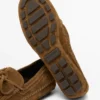 Loafer aus Spaltveloursleder mit Fransen und Quasten Loafer aus Spaltveloursleder mit Fransen und Quasten