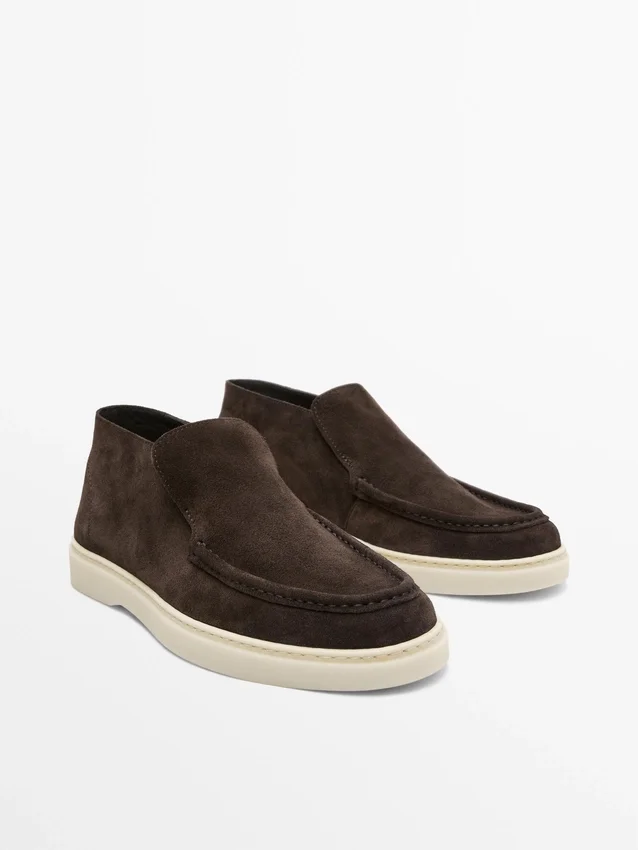 Loafer im Stiefelstil aus Spaltleder Loafer im Stiefelstil aus Spaltleder