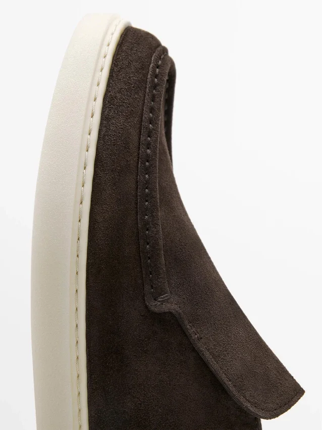 Loafer im Stiefelstil aus Spaltleder Loafer im Stiefelstil aus Spaltleder