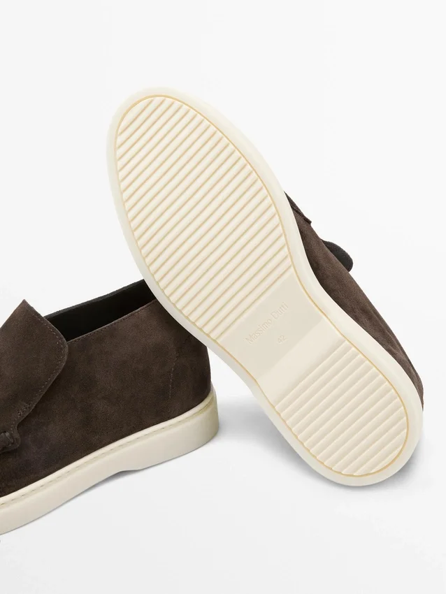 Loafer im Stiefelstil aus Spaltleder Loafer im Stiefelstil aus Spaltleder
