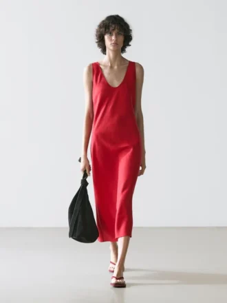 Midi-Kleid aus Leinen mit Trägern