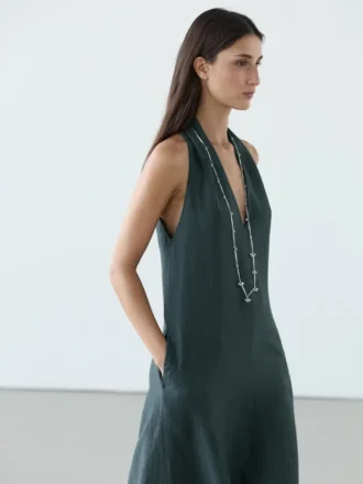 Midi-Kleid aus Leinenmischung mit V-Ausschnitt Midi-Kleid aus Leinenmischung mit V-Ausschnitt