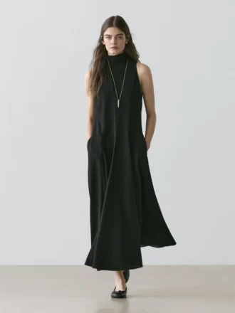 Midi-Kleid mit Neckholder und Bindedetail Midi-Kleid mit Neckholder und Bindedetail