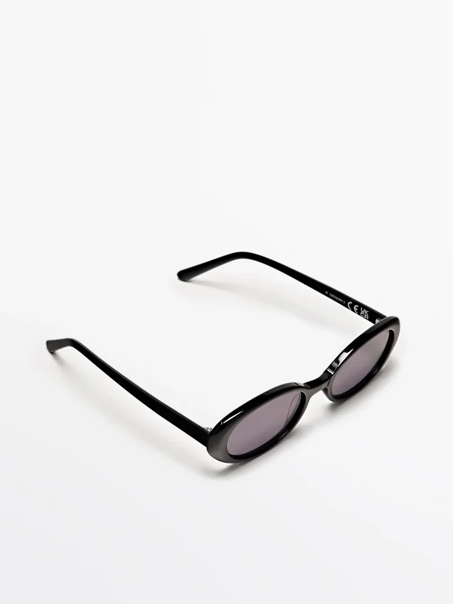 Mini-Sonnenbrille in ovaler Form Mini-Sonnenbrille in ovaler Form