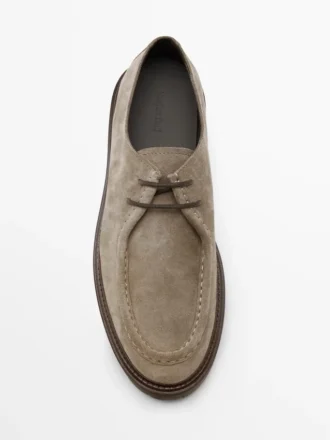Moc-Toe-Schuhe aus geteiltem Wildleder Moc-Toe-Schuhe aus geteiltem Wildleder
