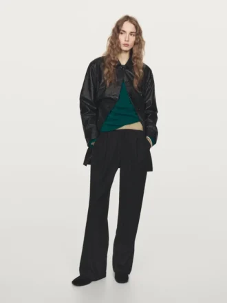 Nadelstreifen-Hose mit weitem Bein Nadelstreifen-Hose mit weitem Bein