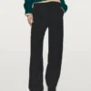 Nadelstreifen-Hose mit weitem Bein Nadelstreifen-Hose mit weitem Bein