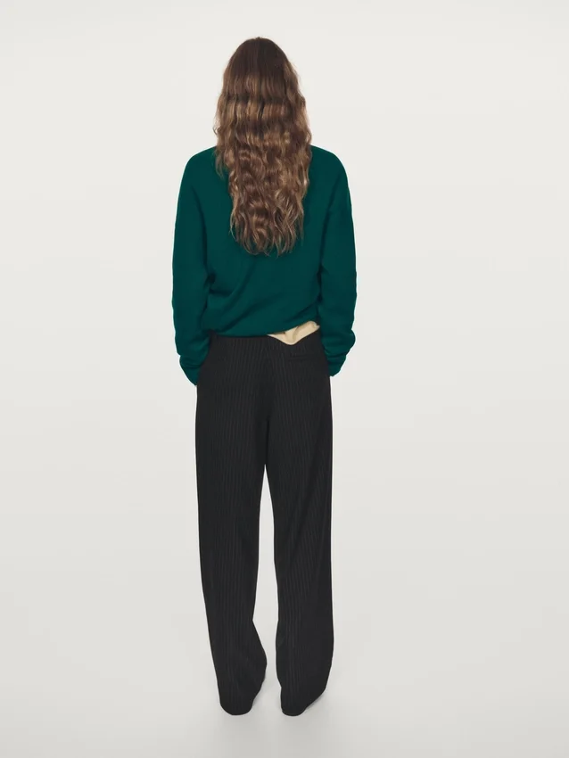 Nadelstreifen-Hose mit weitem Bein Nadelstreifen-Hose mit weitem Bein