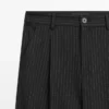 Nadelstreifen-Hose mit weitem Bein Nadelstreifen-Hose mit weitem Bein