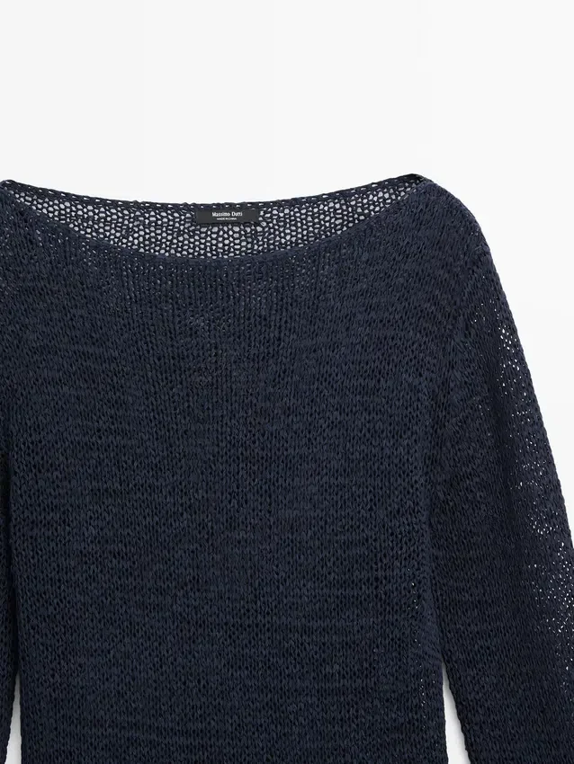 Pullover aus Baumwollmischgewebe mit U-Boot-Ausschnitt Pullover aus Baumwollmischgewebe mit U-Boot-Ausschnitt