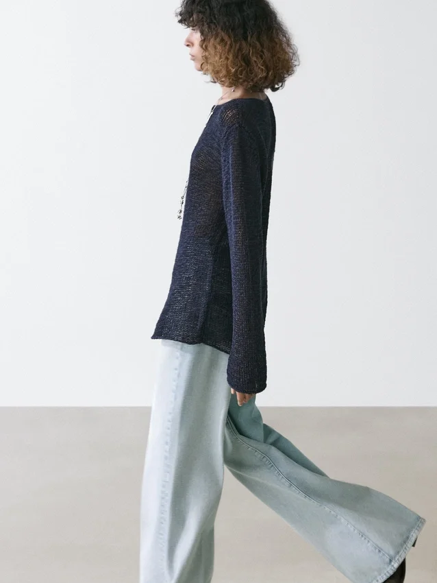 Pullover aus Baumwollmischgewebe mit U-Boot-Ausschnitt Pullover aus Baumwollmischgewebe mit U-Boot-Ausschnitt
