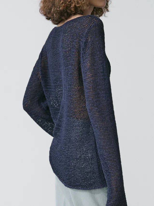 Pullover aus Baumwollmischgewebe mit U-Boot-Ausschnitt Pullover aus Baumwollmischgewebe mit U-Boot-Ausschnitt