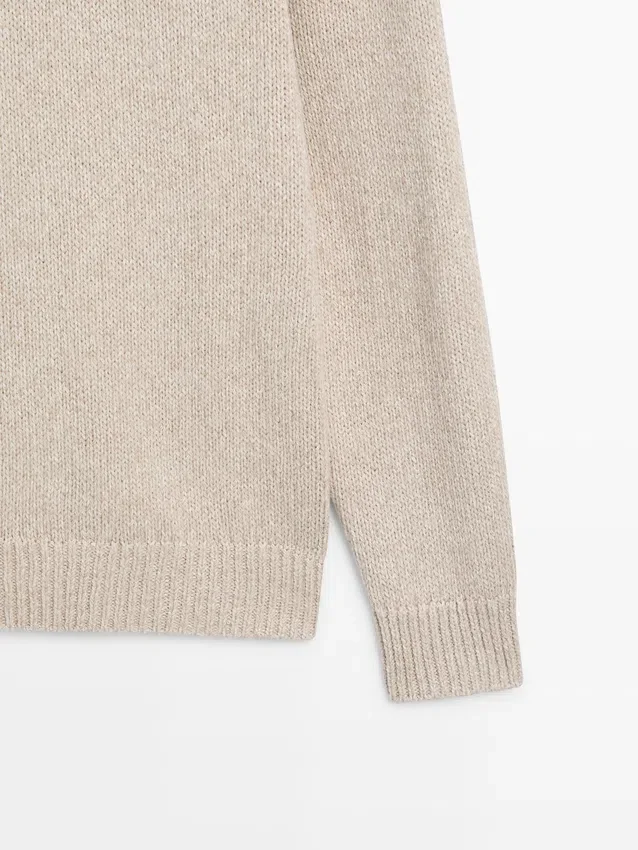 Pullover aus Baumwollmischung mit Rundhalsausschnitt Pullover aus Baumwollmischung mit Rundhalsausschnitt