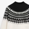 Pullover aus Jacquard-Strick aus Wollmischung Pullover aus Jacquard-Strick aus Wollmischung