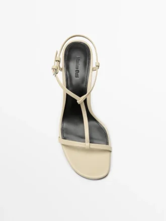 Riemchensandalen mit mittlerem Absatz Riemchensandalen mit mittlerem Absatz