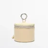 Runde Nappaleder-Tasche mit Strasssteinen Runde Nappaleder-Tasche mit Strasssteinen