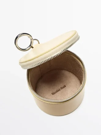 Runde Nappaleder-Tasche mit Strasssteinen Runde Nappaleder-Tasche mit Strasssteinen