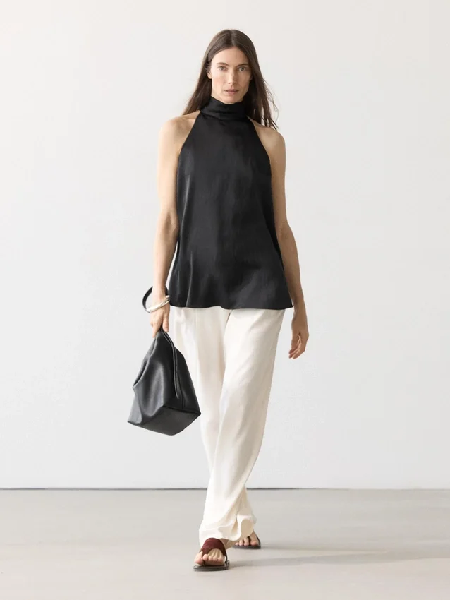 Satin-Haltertop mit Bindedetail Satin-Haltertop mit Bindedetail