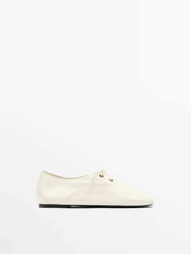 Schnürschuhe aus weichem Leder Schnürschuhe aus weichem Leder
